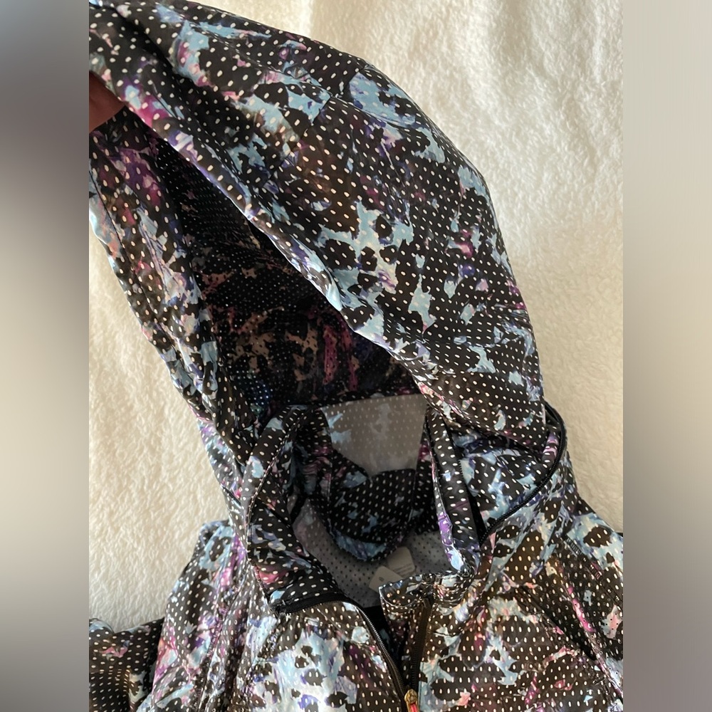 Lululemon Back Pack It Jacket - image 8